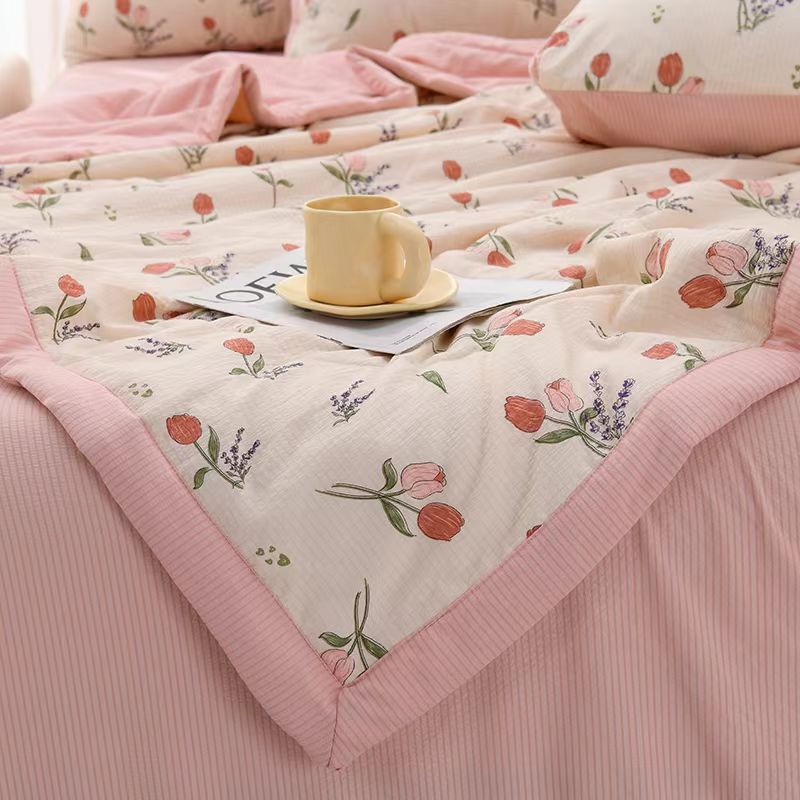 Ultra-Soft Bubble Cotton Summer Comforter Set – 3 Piece Rose Print Lightweight Bedding Set