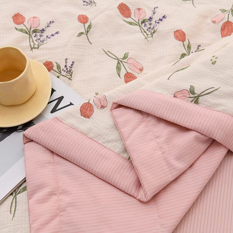 Ultra-Soft Bubble Cotton Summer Comforter Set – 3 Piece Rose Print Lightweight Bedding Set