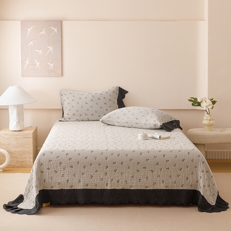 Yarn-Dyed Jacquard Cotton Gauze Bedspread Set – Four-Layer Cotton Coverlet Set with Korean-Style Lace Trim, Soft Breathable Bedding