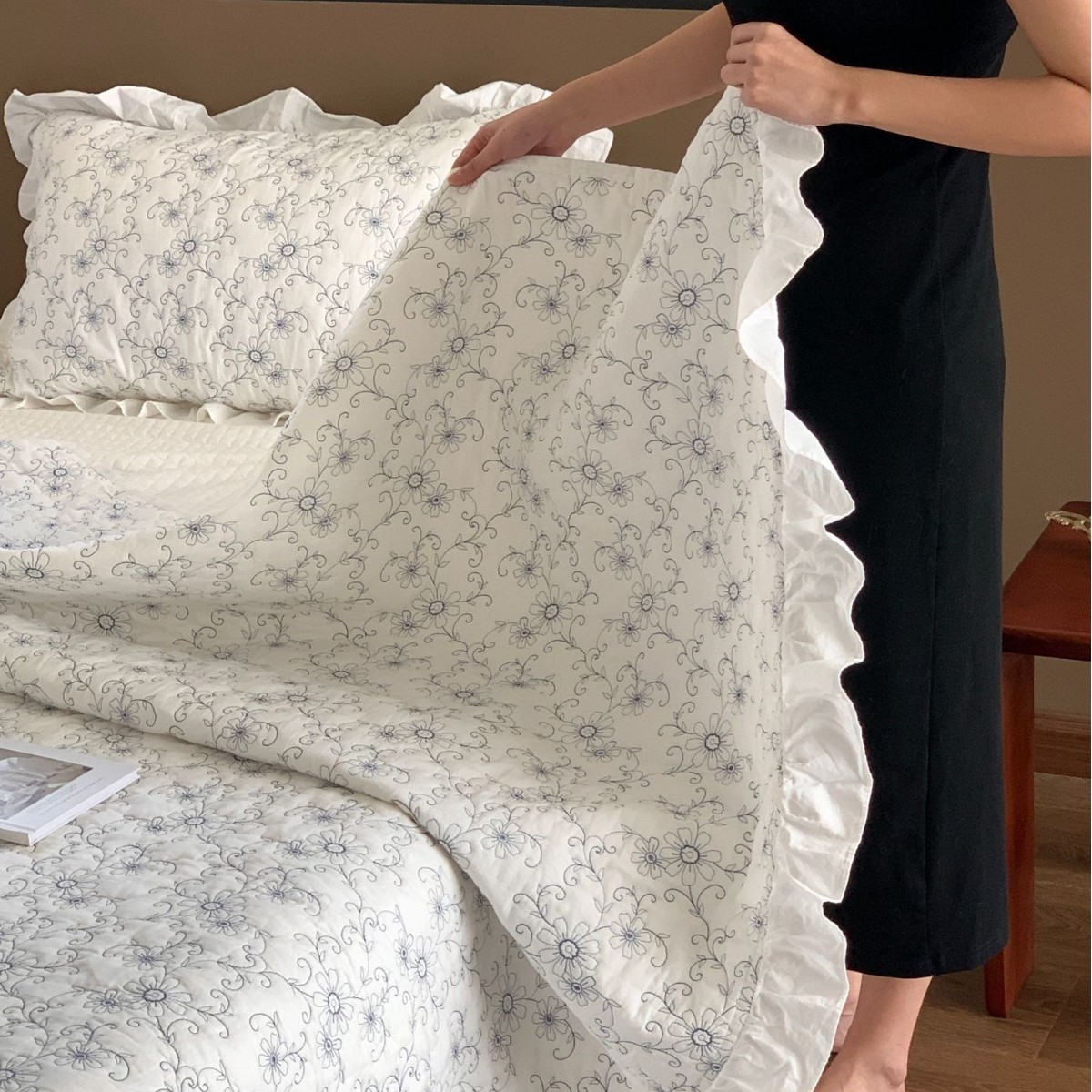 Floral Embroidered Cotton Bedspread Set – Soft Breathable Cotton Coverlet Set with Lace Trim, Machine Washable Bedding