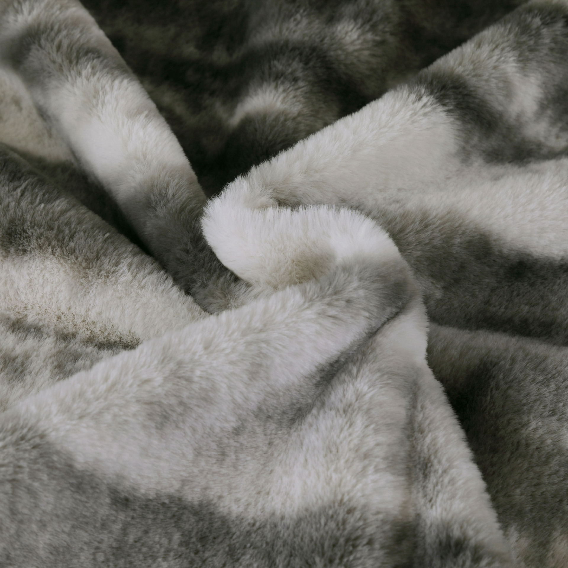 Tie-Dye Faux Rabbit Fur Double-Layer Blanket, Soft Plush Reversible Throw Blanket in Black, White and Gray, Warm Cozy Blanket for Sofa and Bed, Machine Washable