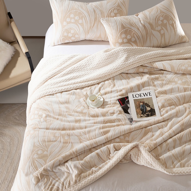 Embossed Velvet Triple-Layer Thick Blanket, Embossed Plush & Milk Velvet Warm Comfort Blanket with Soft Polyester Filling, Cozy Throw for Sofa and Bed