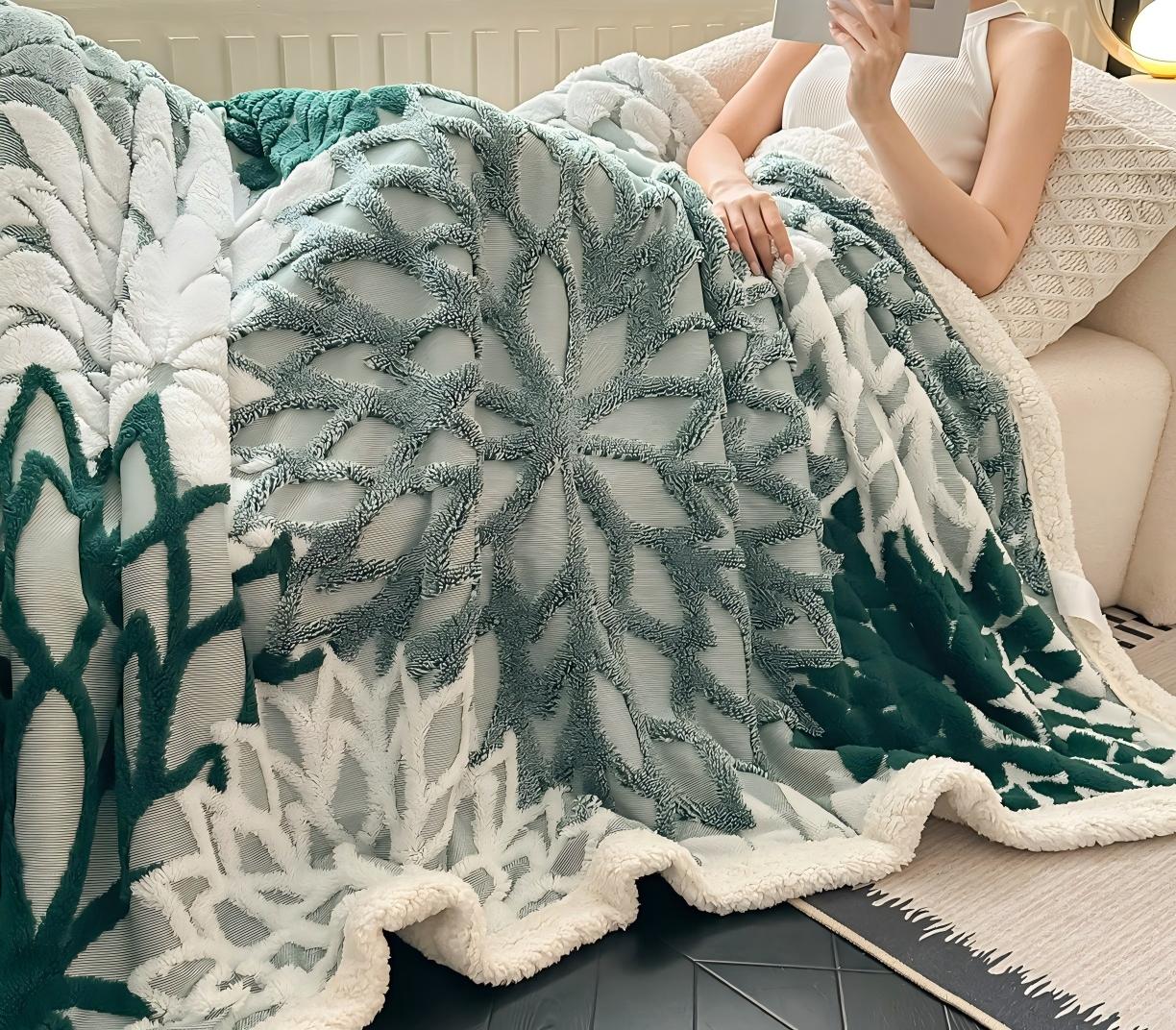 Cationic Hollow Jacquard Sherpa Double-Layer Blanket, Reversible Soft Warm Throw Blanket for Sofa, Bed, and Office, Machine Washable