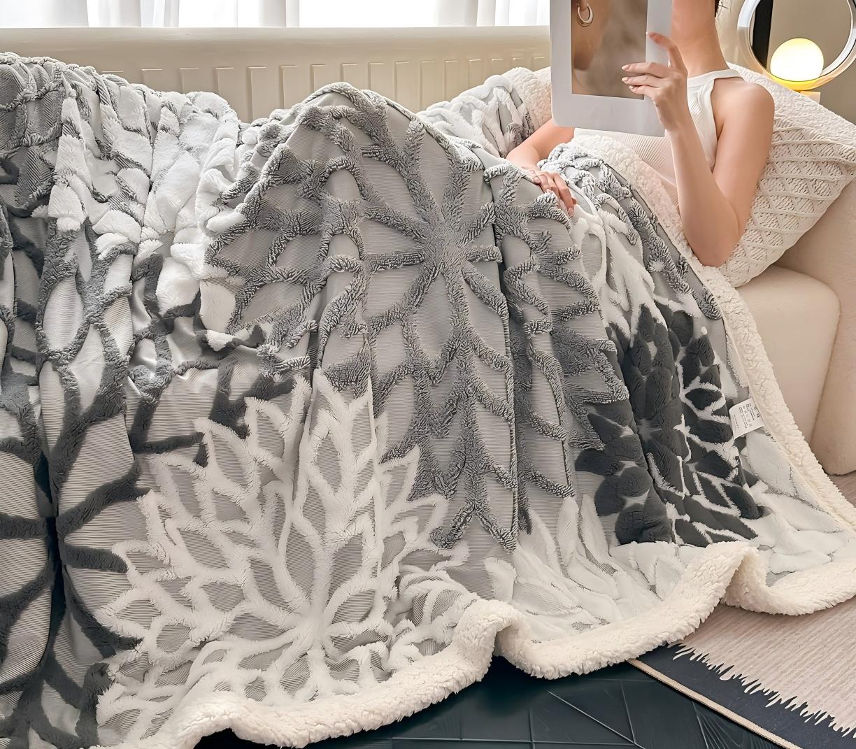 Cationic Hollow Jacquard Sherpa Double-Layer Blanket, Reversible Soft Warm Throw Blanket for Sofa, Bed, and Office, Machine Washable