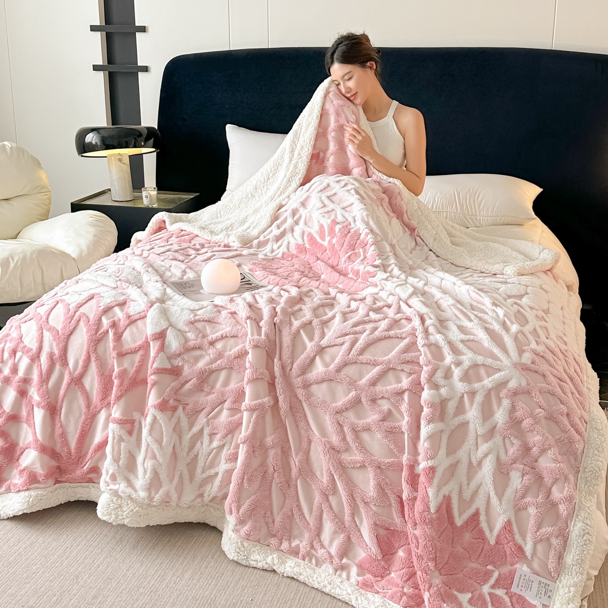 Cationic Hollow Jacquard Sherpa Double-Layer Blanket, Reversible Soft Warm Throw Blanket for Sofa, Bed, and Office, Machine Washable