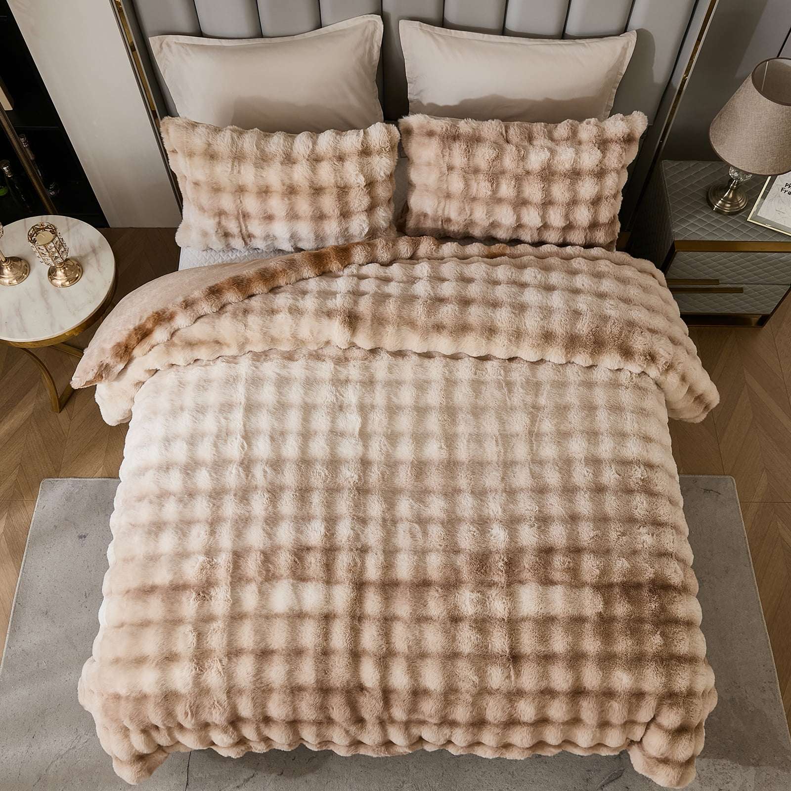 Luxury Faux Rabbit Fur Winter Comforter – Ultra Soft Plush Warm Reversible Quilt