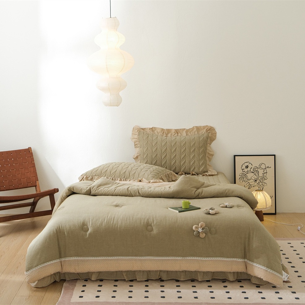 Cotton Leaf Quilted Bedspread Set, Double-Layer Gauze Coverlet with Ruffled Edge, Soft Breathable 3-Piece Bedding Set