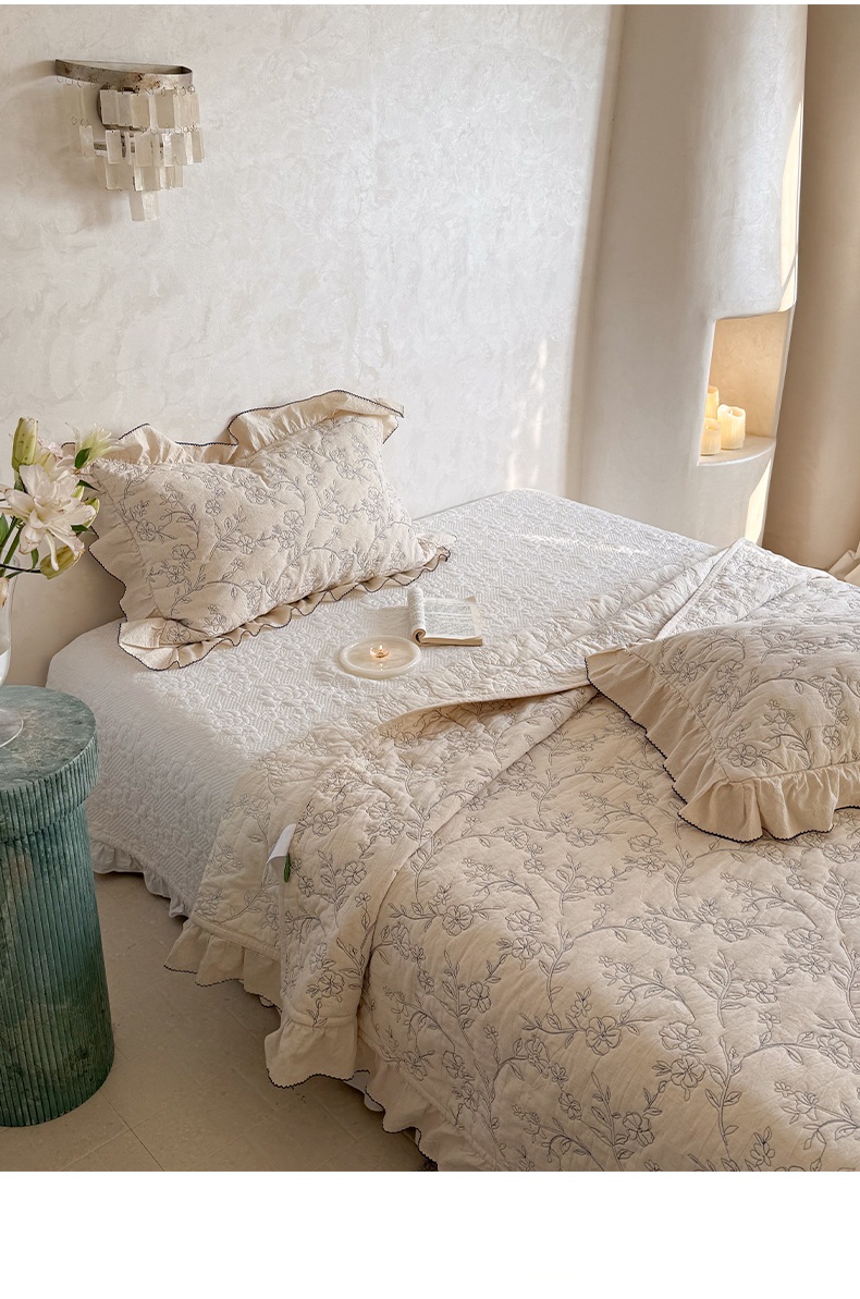 Cotton Linen Floral Quilted Bedspread Set, Ruffled Edge 3-Piece Coverlet Set with Scalloped Trim, Soft Breathable Bedding for Bedroom