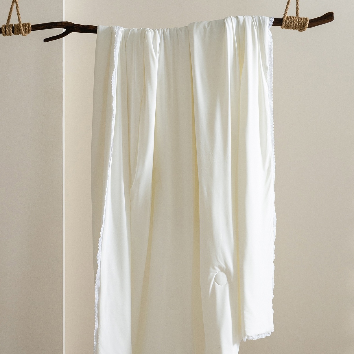 Solid Color Cooling Spandex Blend Summer Quilt Set, 4-Piece Breathable Comforter Set with Bamboo Fiber Filling and Ruffled Trim