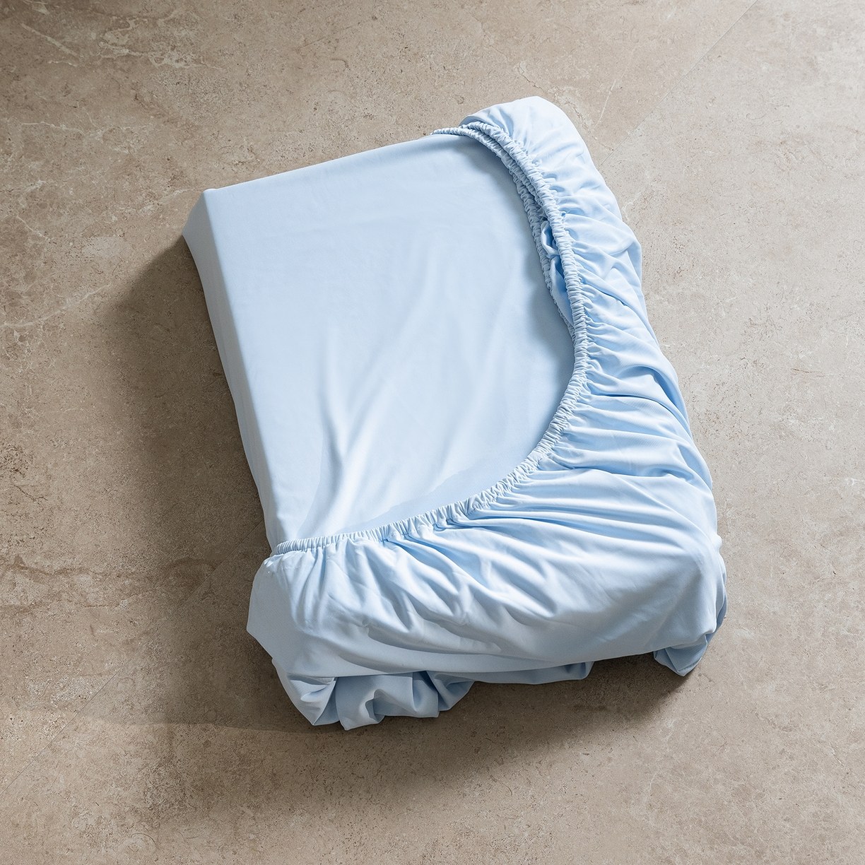 Solid Color Cooling Spandex Blend Summer Quilt Set, 4-Piece Breathable Comforter Set with Bamboo Fiber Filling and Ruffled Trim