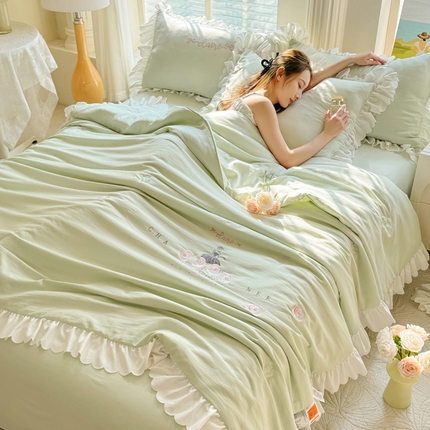 Knitted Jacquard Embroidered Summer Quilt Set with Rhinestone Accents, 4-Piece Lightweight Comforter Set with Ruffle Trim