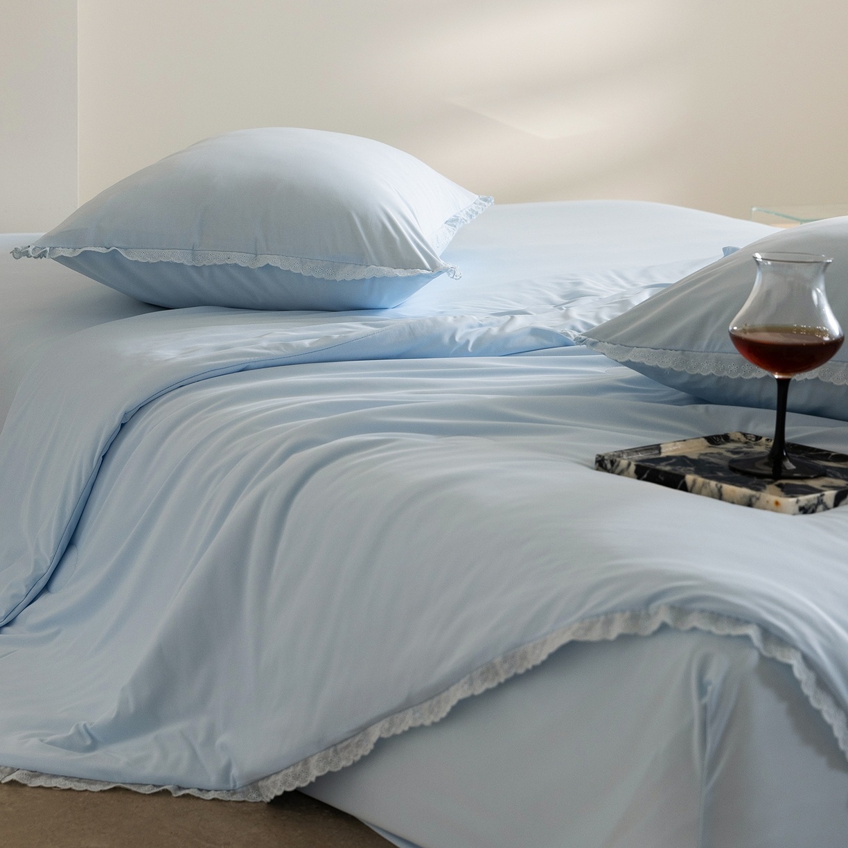 Solid Color Cooling Spandex Blend Summer Quilt Set, 4-Piece Breathable Comforter Set with Bamboo Fiber Filling and Ruffled Trim