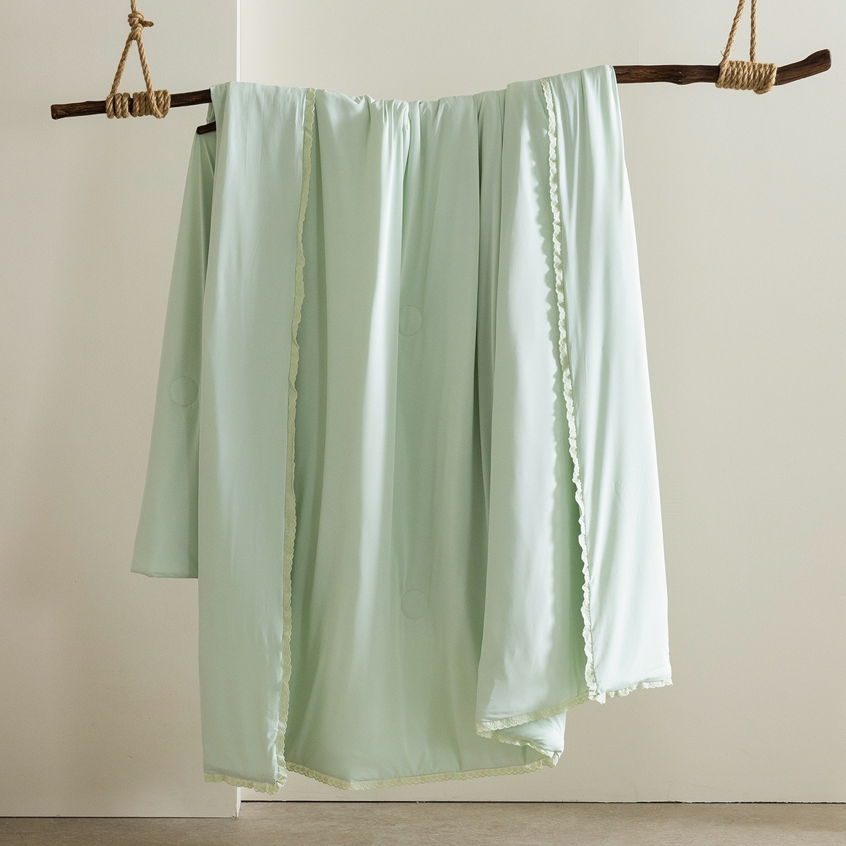 Solid Color Cooling Spandex Blend Summer Quilt Set, 4-Piece Breathable Comforter Set with Bamboo Fiber Filling and Ruffled Trim