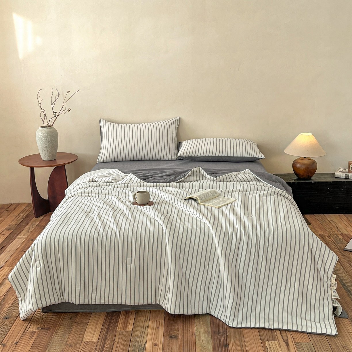 Pure Cotton Yarn-Dyed Washed Summer Quilt Set, 4-Piece Ultra-Soft Breathable Comforter Set with Antibacterial Fiber Filling