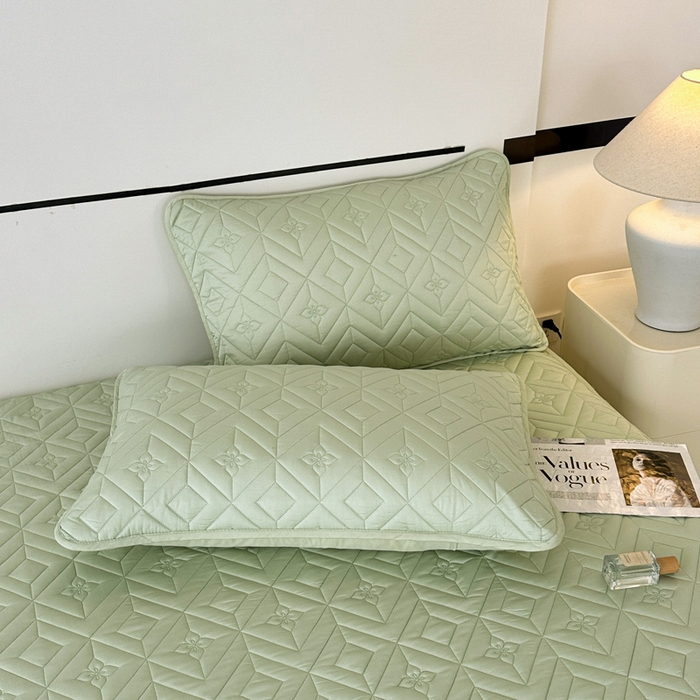 Lyocell Tencel Quilted Mattress Protector with 360° Elastic Fitted Skirt