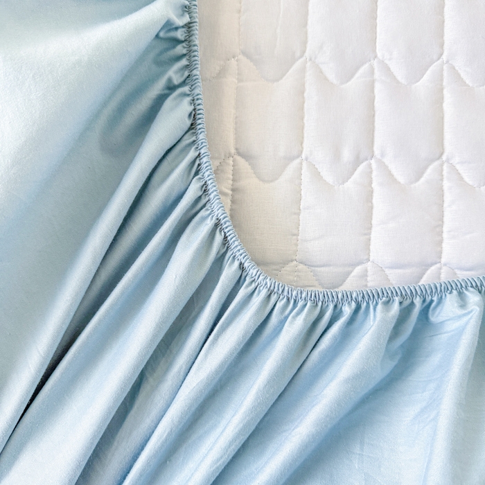 Pure Cotton Quilted Mattress Protector with M-Pattern, 3-Layer Breathable Fitted Mattress Cover with Non-Slip Base, Machine Washable