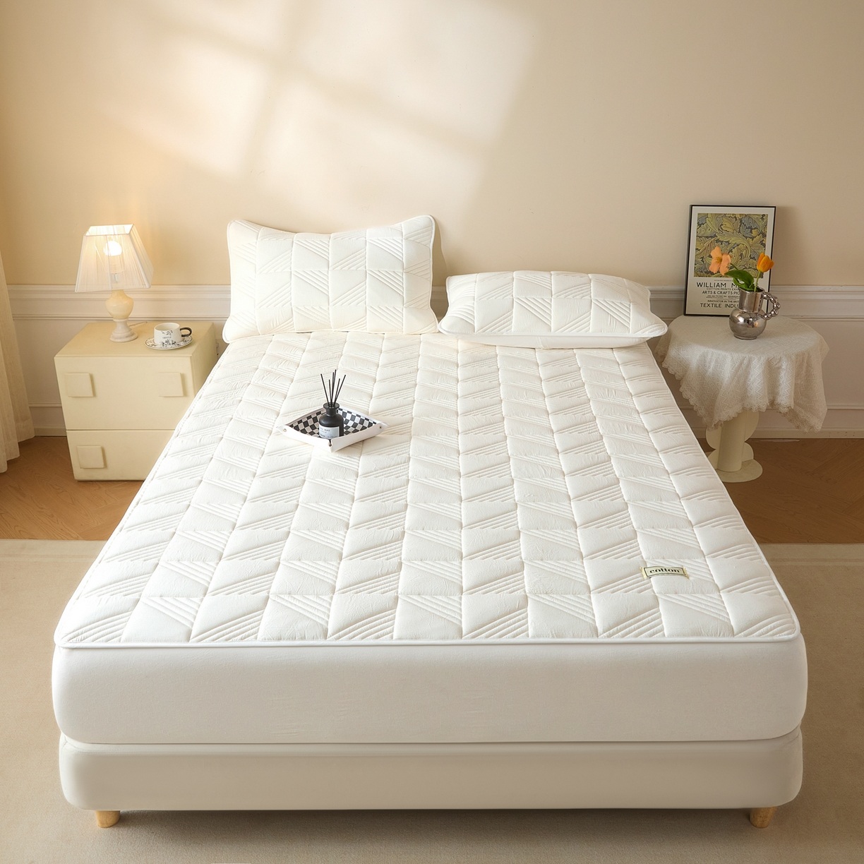 Pure Cotton Quilted Mattress Protector with Square Pattern, 3-Layer Padded Fitted Mattress Cover with Elastic Skirt, Breathable & Machine Washable