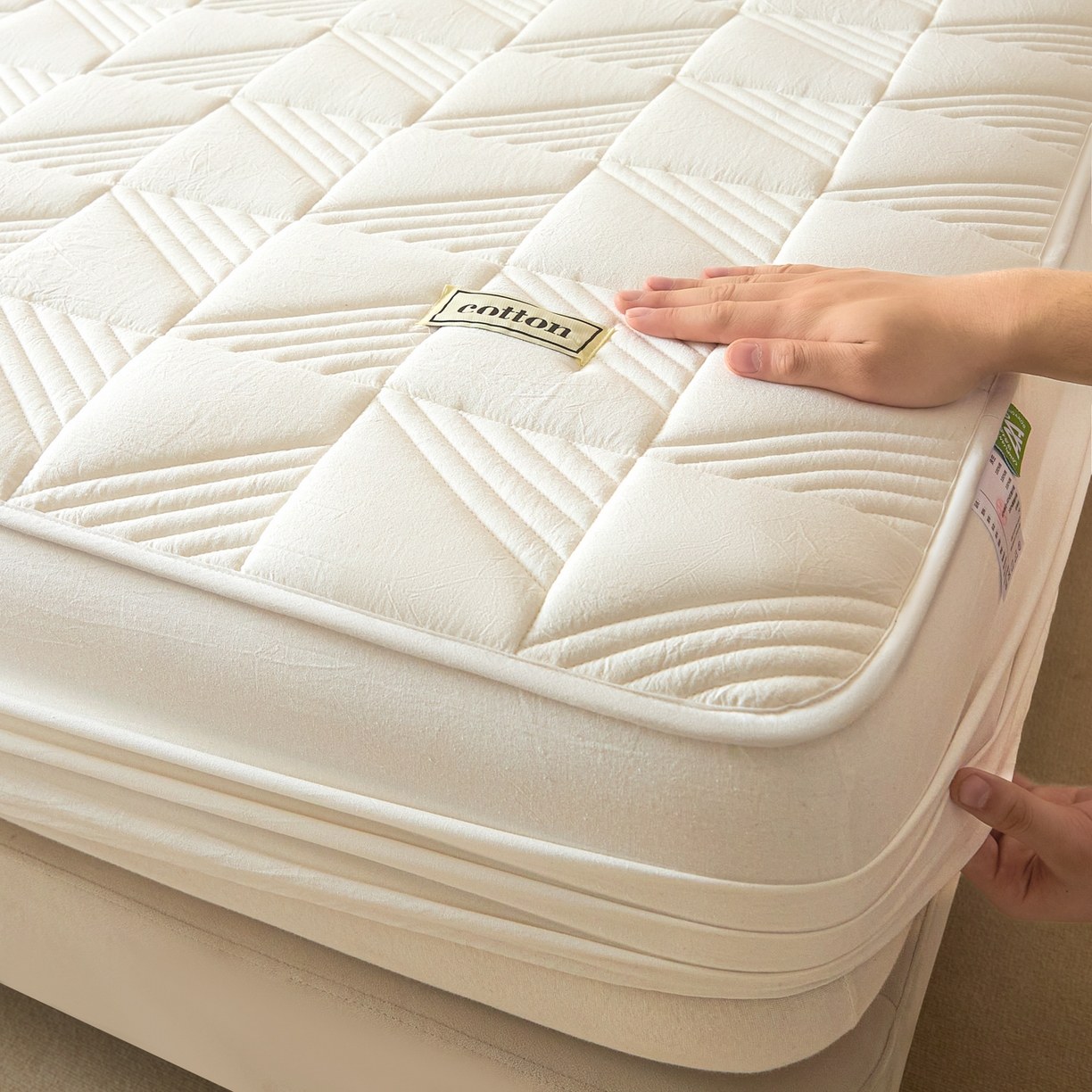 Pure Cotton Quilted Mattress Protector with Square Pattern, 3-Layer Padded Fitted Mattress Cover with Elastic Skirt, Breathable & Machine Washable