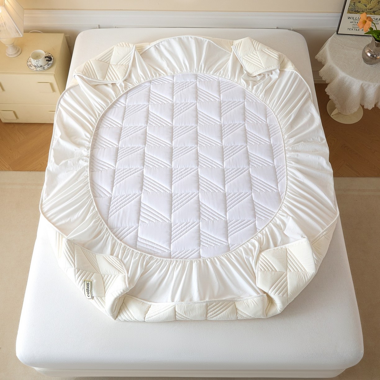 Pure Cotton Quilted Mattress Protector with Square Pattern, 3-Layer Padded Fitted Mattress Cover with Elastic Skirt, Breathable & Machine Washable