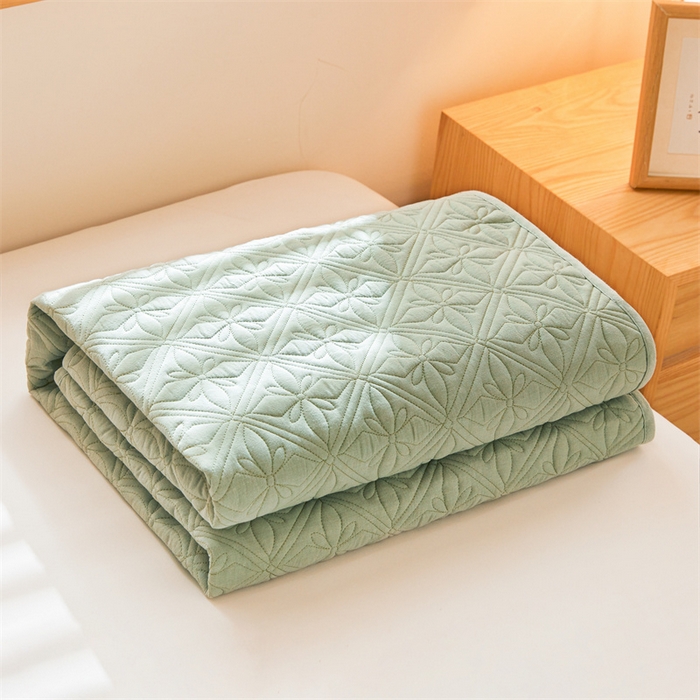 Washed Yarn-Dyed Cotton Quilted Mattress Protector with Deep Pocket & 360° Elastic Fit