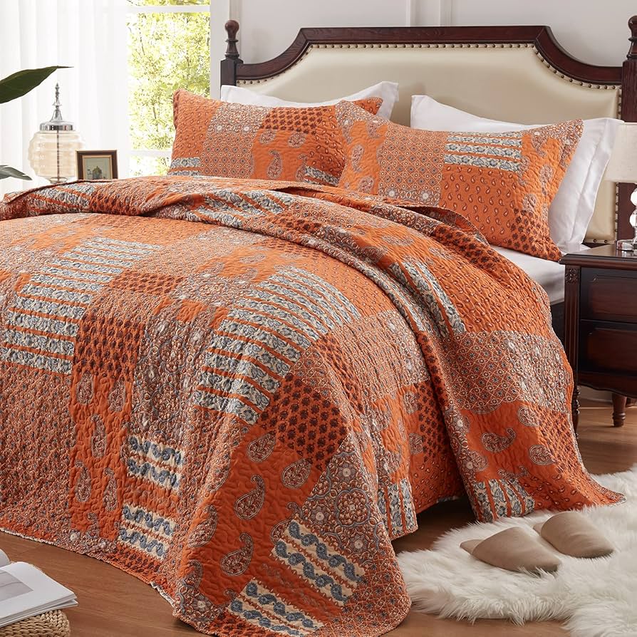 3-Piece Aztec Tribal Arrow Quilted Bedcover Set with Southwest Style and Pillow Shams