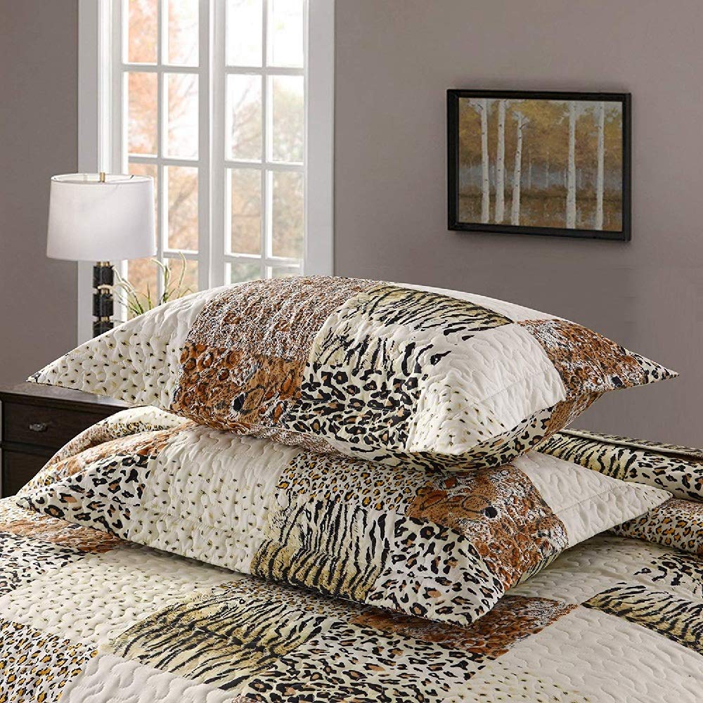 3-Piece Ocean Wave Blue Quilted Bedcover Set with Coastal Design and Matching Pillow Shams